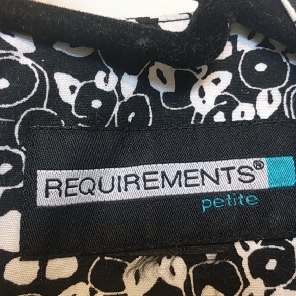 Dress - Picture 5 of 5